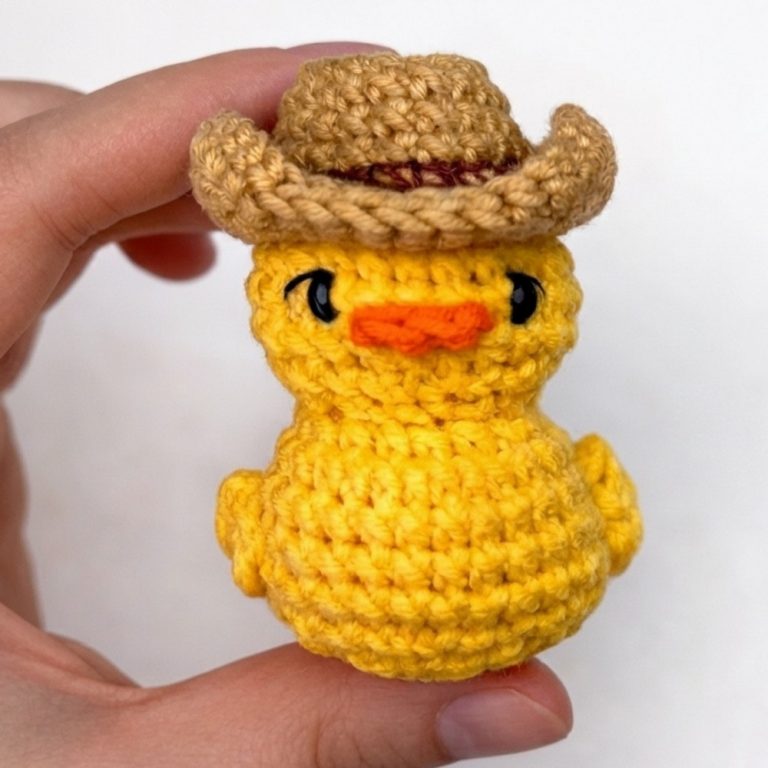 Easy Crochet Duck 🦆 Step-by-Step Amigurumi Tutorial for Beginners 10