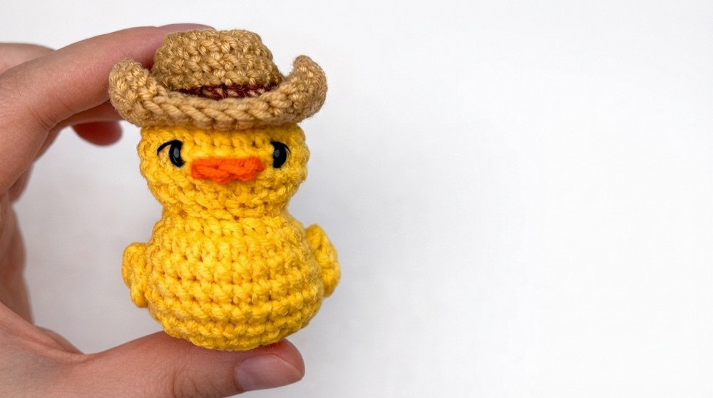Easy Crochet Duck 🦆 Step-by-Step Amigurumi Tutorial for Beginners 2