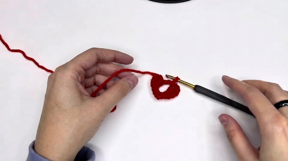 Easy Crochet Heart ❤️ 2-Minute Tutorial for Beginners 5