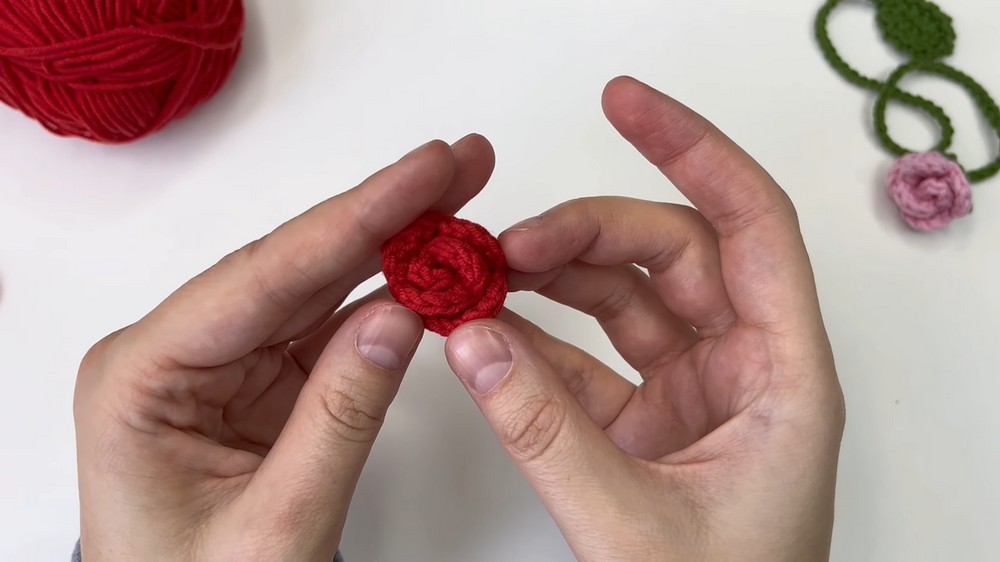 Easy Crochet Rose Bookmark🌹 Beginner Friendly Tutorial 5