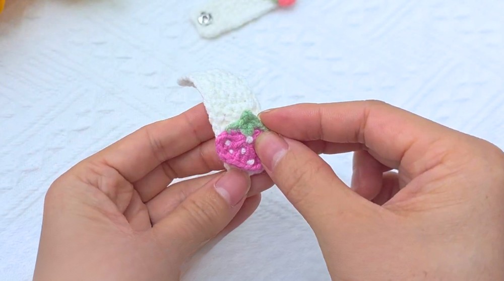 Easy Crochet Strawberry Cable Tie Tutorial 10