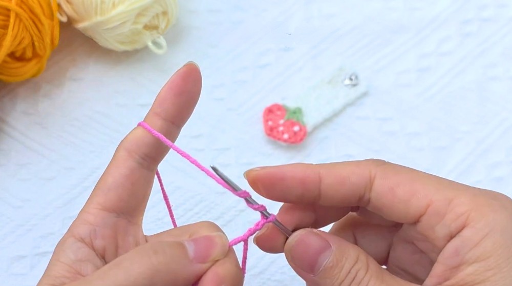Easy Crochet Strawberry Cable Tie Tutorial 3