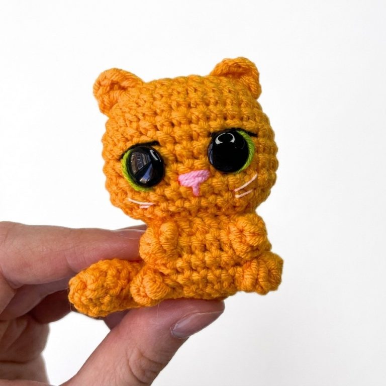 Easy NO SEW Crochet Cat 😺 Beginner Friendly Tutorial 11