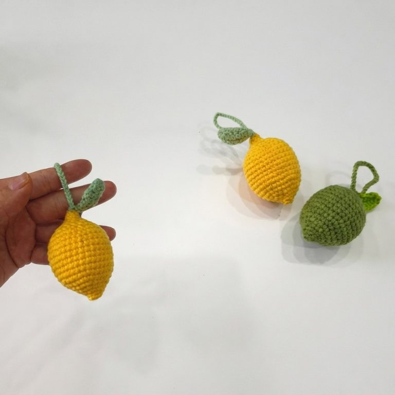 Easy crochet lemon keychain🍋 how to crochet a lemon for absolute beginners 11