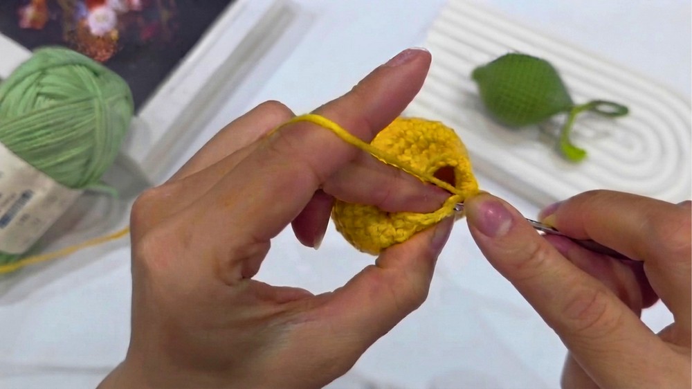 Easy crochet lemon keychain🍋 how to crochet a lemon for absolute beginners 5
