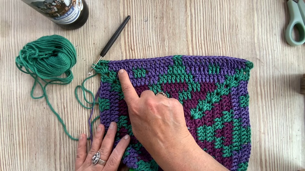 HEXAGON style cardigan with a large granny square (5)
