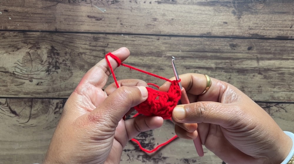 How to Crochet Christmas Bell Ornament Easy Holiday Decoration Tutorial (4)