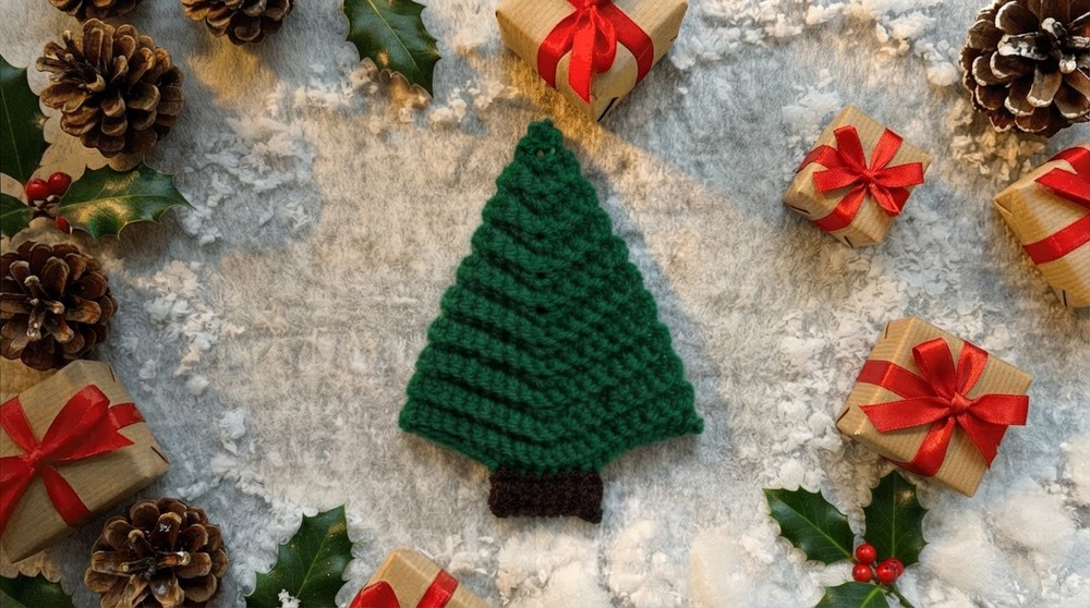 How to Crochet Christmas Tree 3D Holiday Decoration Tutorial (2)