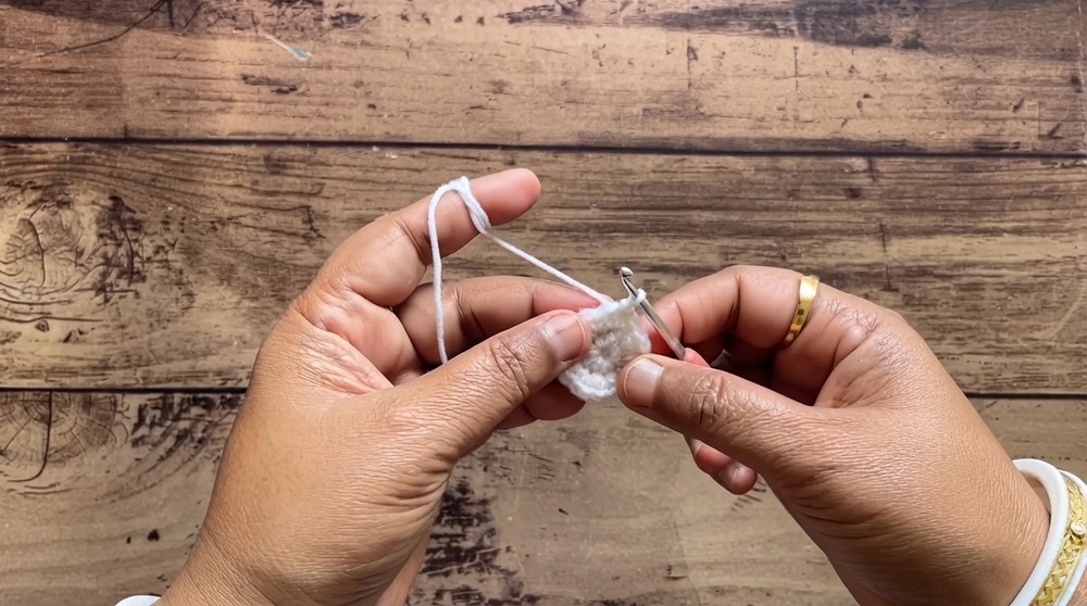 How to Crochet Couple Heart Keychain Keychain Tutorial for Beginners (3)