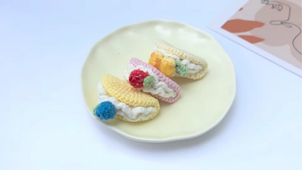 How to Crochet Fruit Omelet Cute Crochet Desserts Tutorial 10