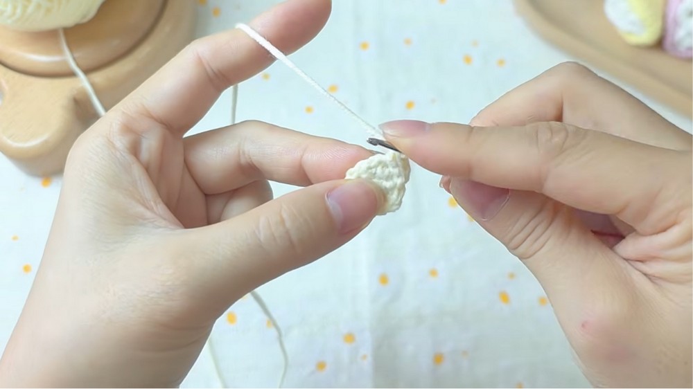 How to Crochet Fruit Omelet Cute Crochet Desserts Tutorial 3