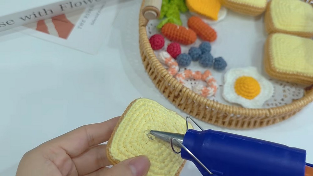 How to Crochet Mini Breakfast Toasts Step-by-Step 6