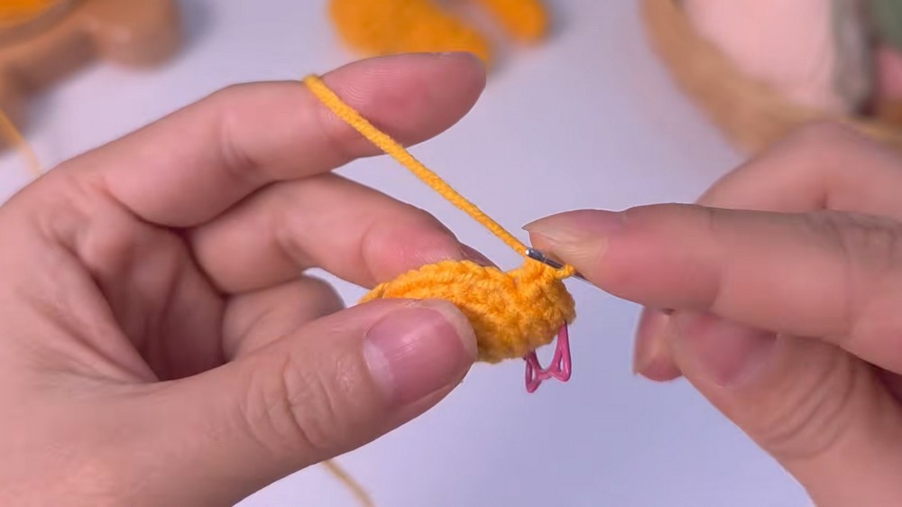 How to Crochet a Fried Chicken Drumstick Easy Crochet Food Tutorial 4