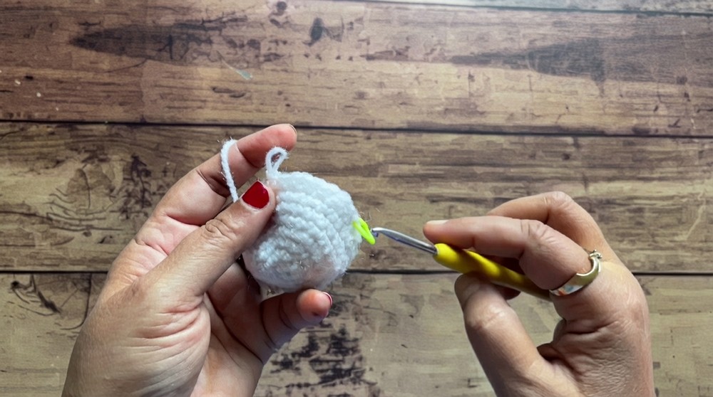 How to Crochet a Ghost keychain Easy Tutorial for Beginners (4)