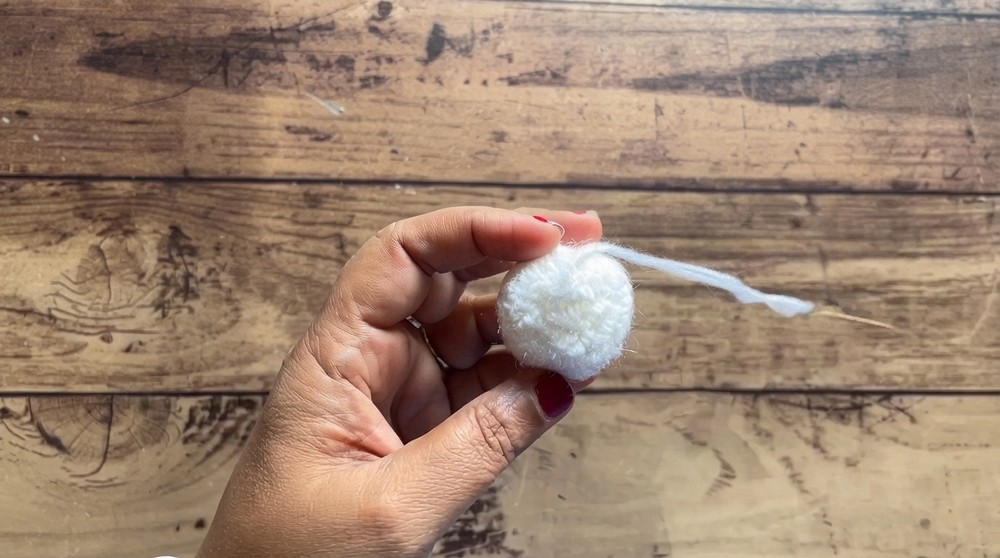 How to Crochet a Ghost keychain Easy Tutorial for Beginners (7)