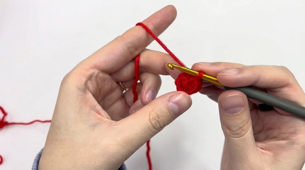 How to Crochet a Heart ❤️ Easy Tutorial for Beginners 3