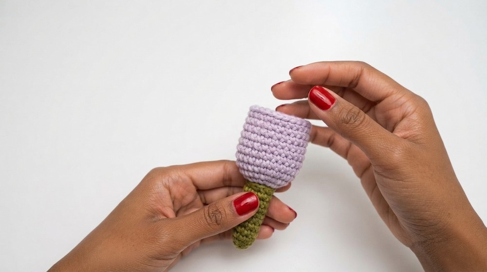 How to Crochet a Tulip🌷 Easy Beginner Tutorial 6