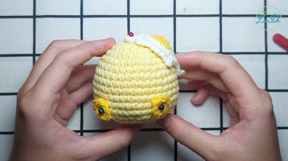 How to crochet CHICKEN WITH OMELETTE 10