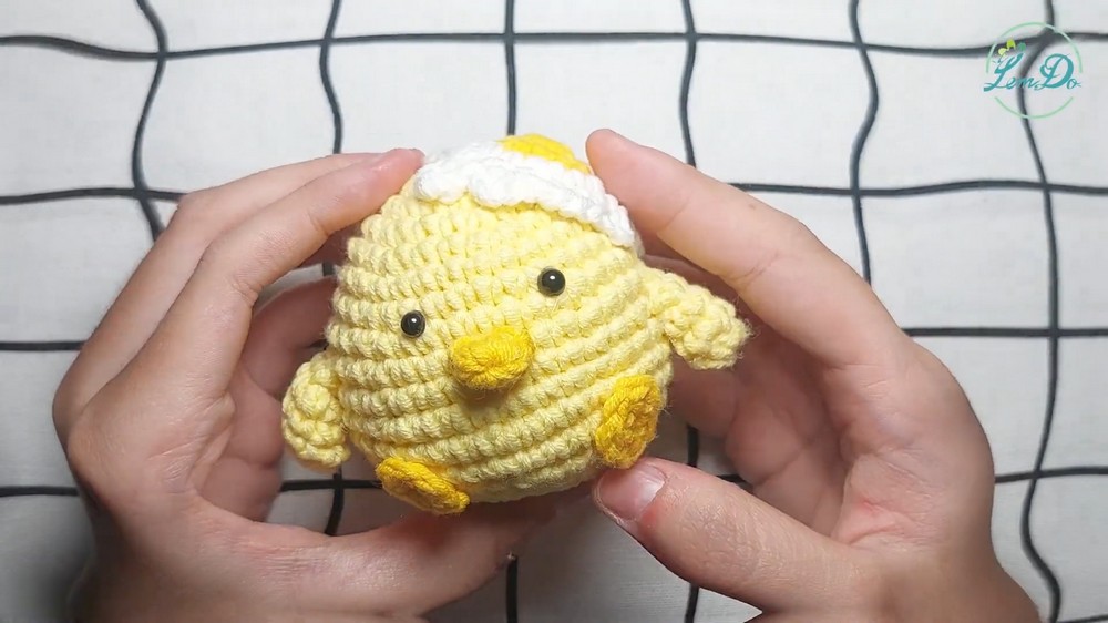 How to crochet CHICKEN WITH OMELETTE 11