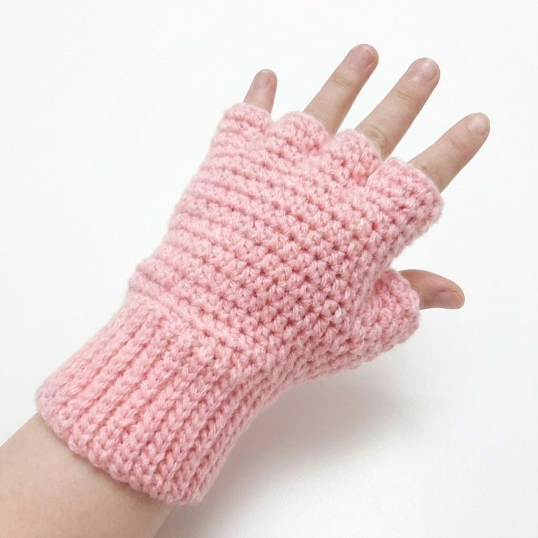How to crochet fingerless gloves (Modus operandi gloves) 8