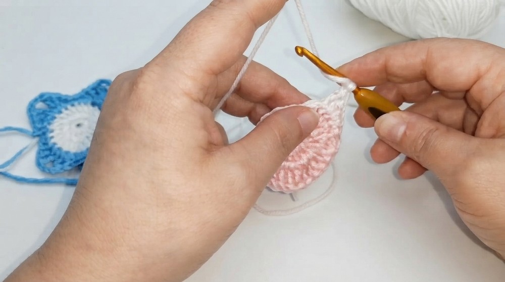 How to make shawl with crochet 5