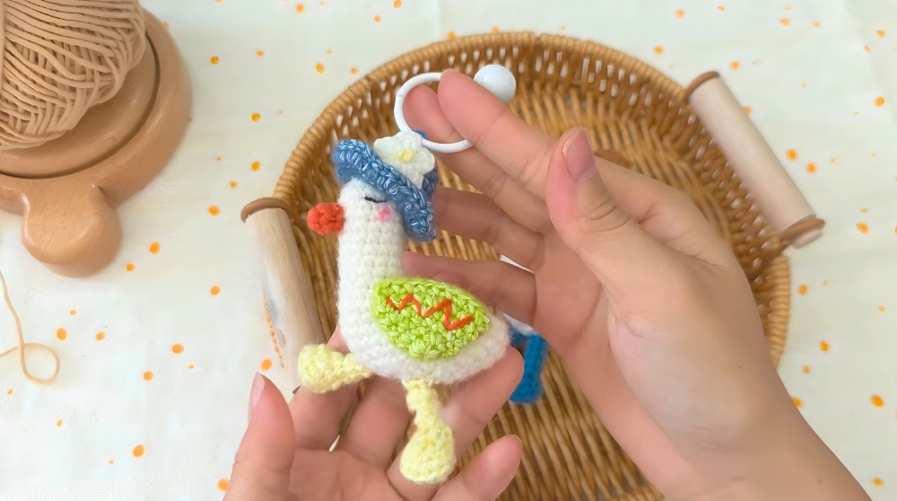 [NO-SEW] Mini Crochet Duck Keychain Easy Amigurumi Tutorial (11)