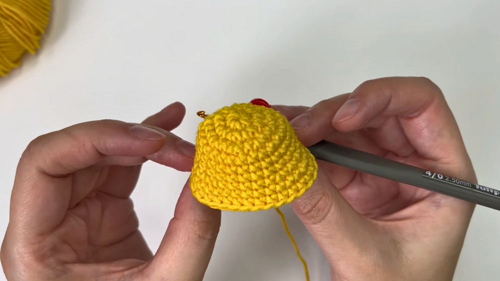 No Sew Baby Chick 🐥 Easy Beginner Amigurumi One Piece Crochet Chicken 5