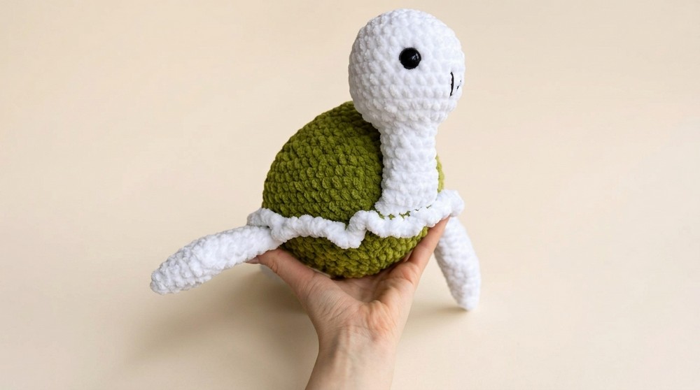 QUICK & EASY Crochet Plush Sea Turtle Free Pattern & Tutorial (ENGESPDE) 3