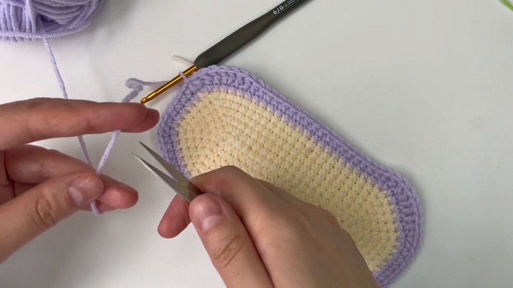 You NEED This Crochet Penguin Holder🐧 Easy Tutorial (Beginner Friendly) 6