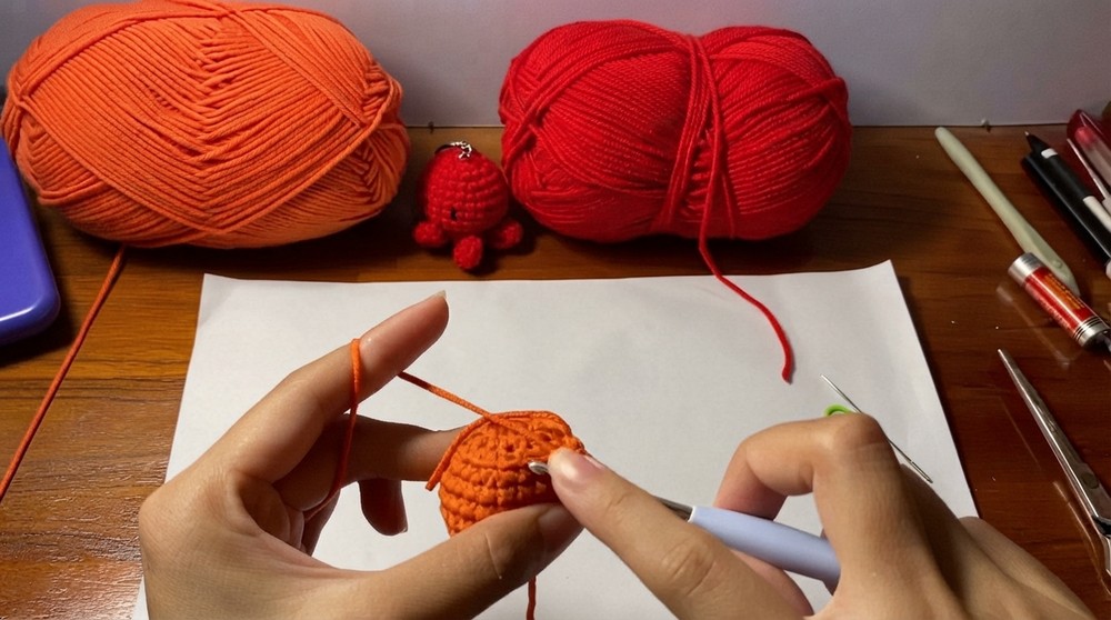 crochet an OCTOPUS - NO SEW Amigurumi Tutorial for Beginners (5)