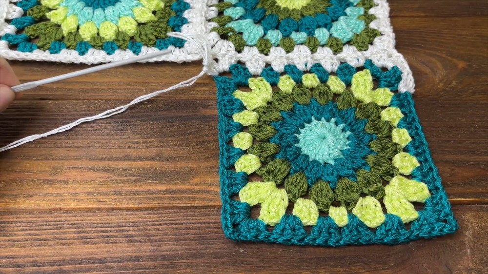 Crochet BAG with round handles 🩵💚 Crochet BAG with round handles (6)