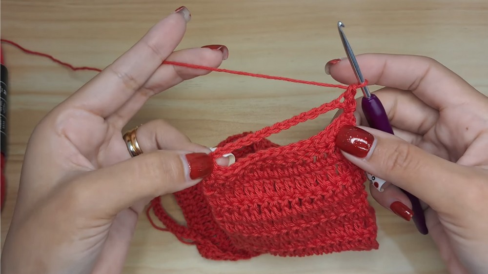 Crochet Christmas Tree Cover Mug Pattern 2