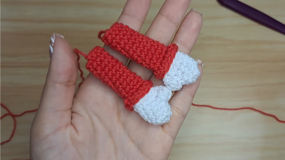 Crochet Christmas Tree Cover Mug Pattern 4