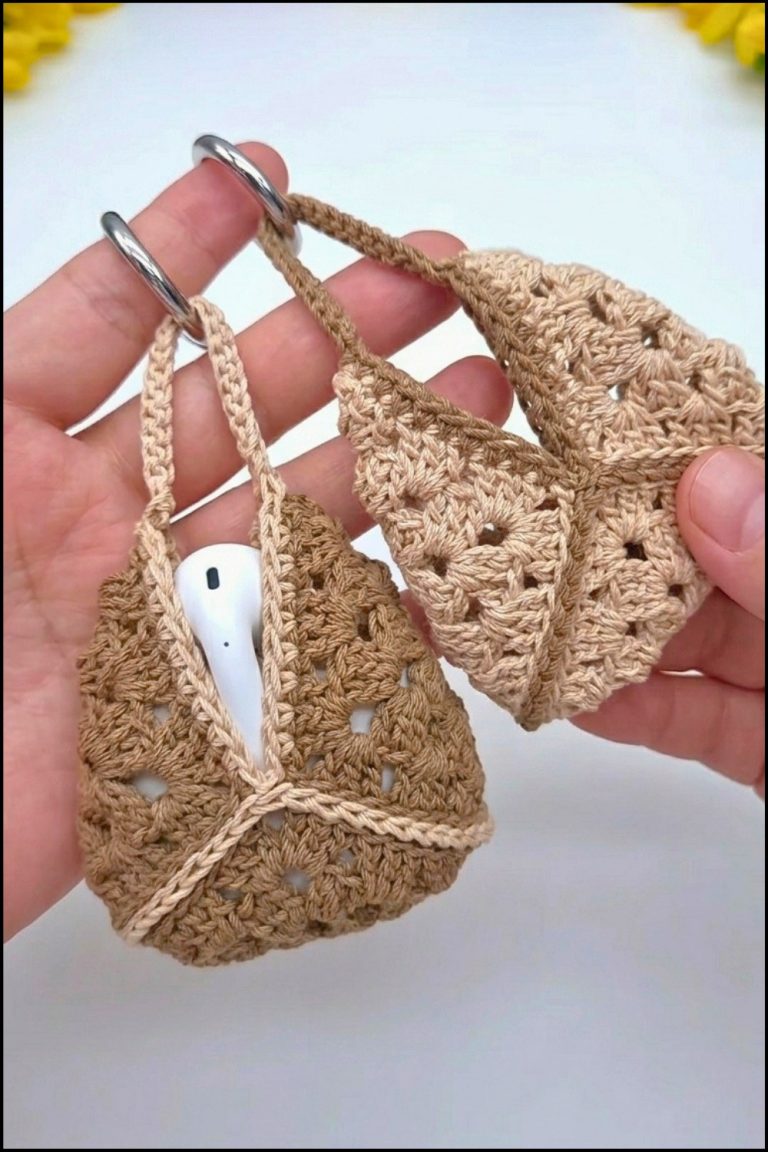 Crochet Square AirPods Bag Pattern 6