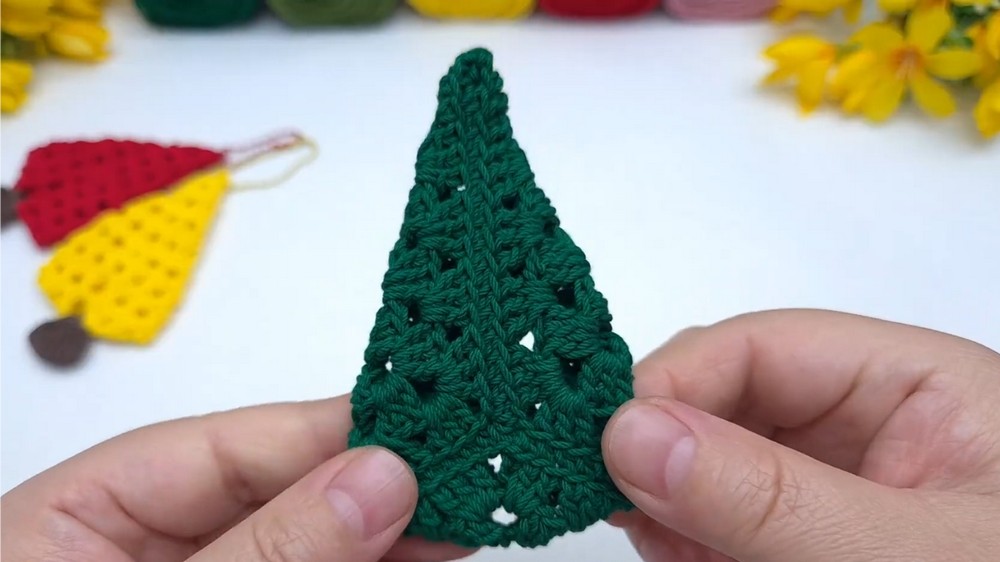 Crochet Square Christmas Tree Pattern 4