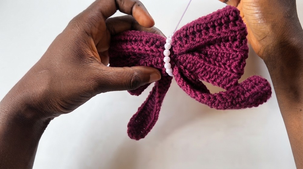 Cute & Easy Crochet Phone Bag Tutorial For Beginners (2)