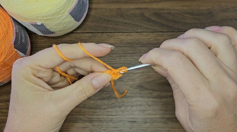 Easy Crochet Granny Square Step by Step (3)