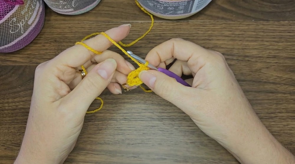 Easy Granny Square Crochet for Beginners (3)