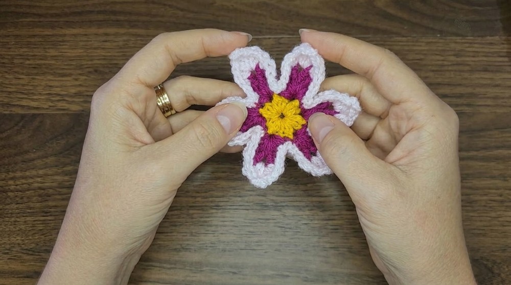 Easy Granny Square Crochet for Beginners (7)