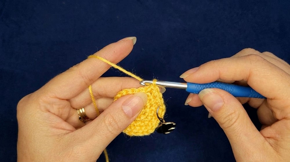 Easy Pencil Crochet Pattern for Beginners (3)