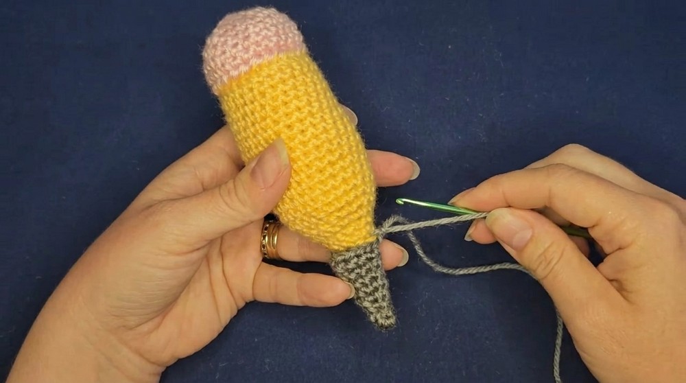 Easy Pencil Crochet Pattern for Beginners (4)