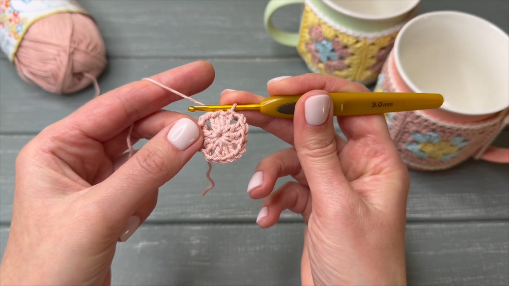 Granny Square Crochet MUG COZY (7)