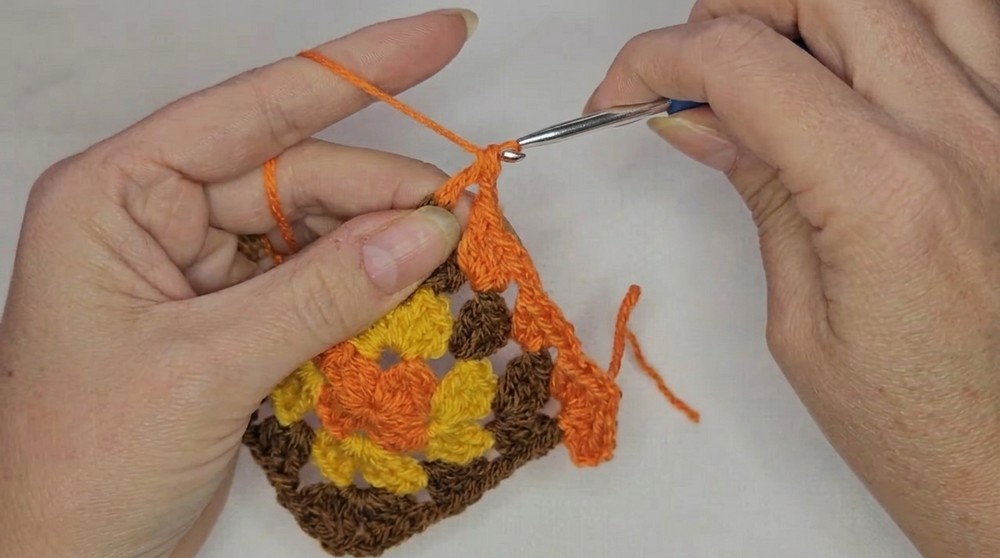 How To Crochet Pumpkin Granny Square (11)