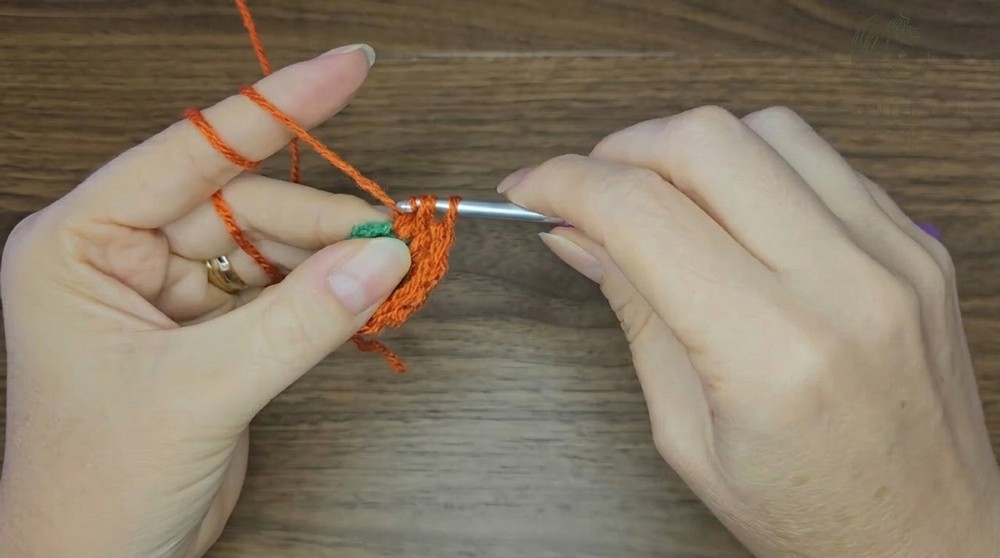 How to Crochet a Perfect Granny Square (11)