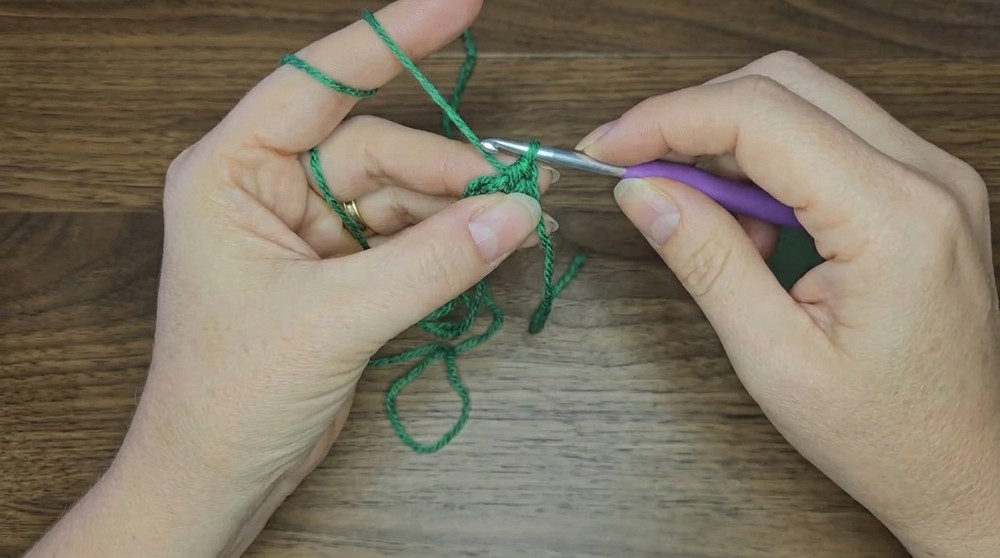How to Crochet a Perfect Granny Square (2)