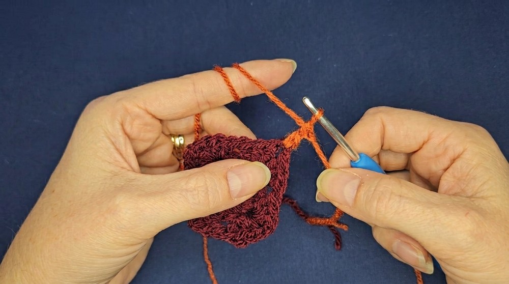 How to Crochet a Puff Stitch Granny Square pattern (8)How to Crochet a Puff Stitch Granny Square pattern (8)