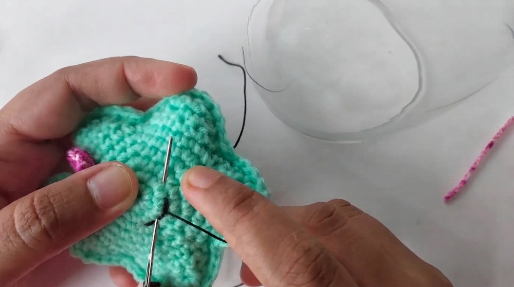 How to crochet STAR Amigurumi Keychain or bagcharm or car mirror hanging 6