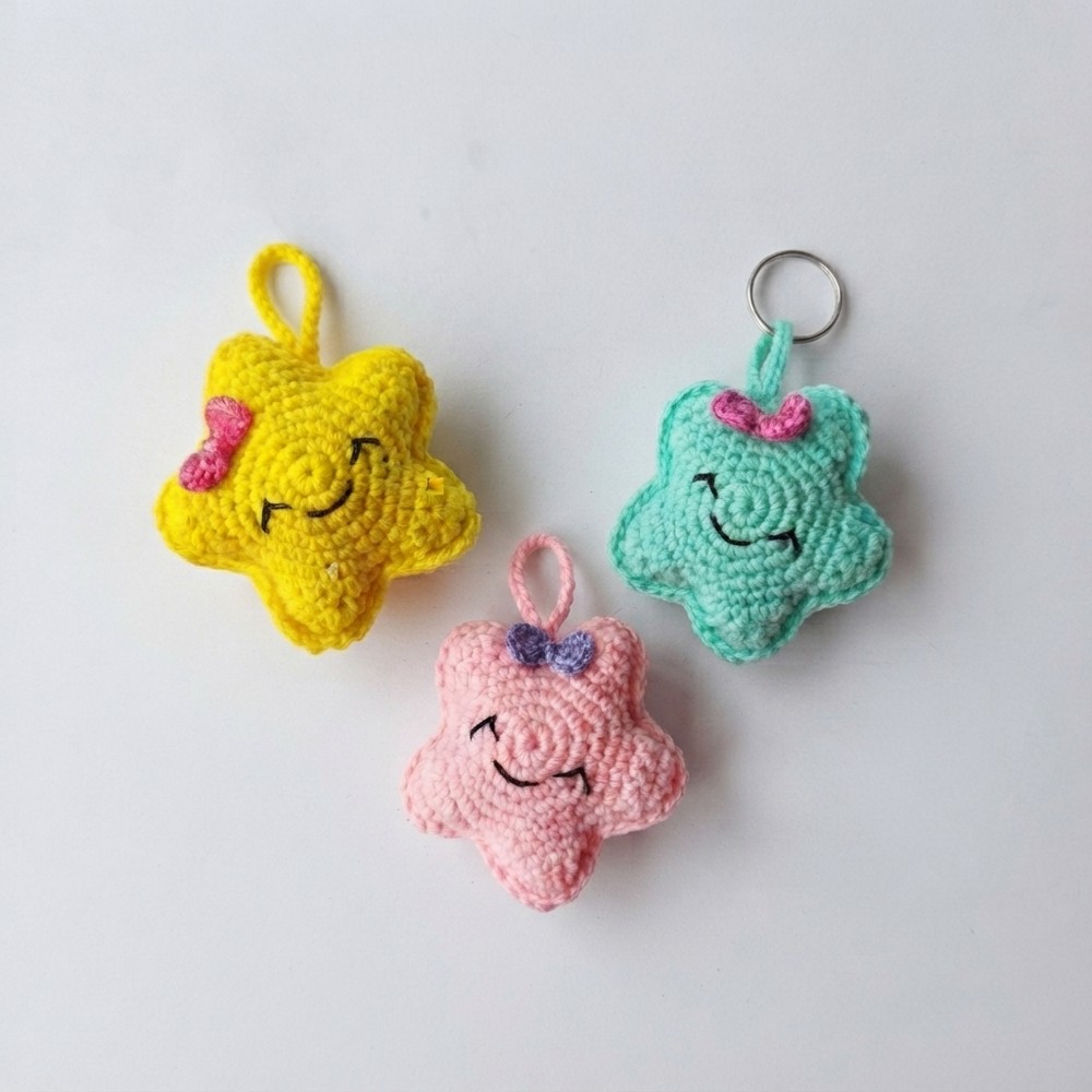 How to crochet STAR Amigurumi Keychain or bagcharm or car mirror hanging 8