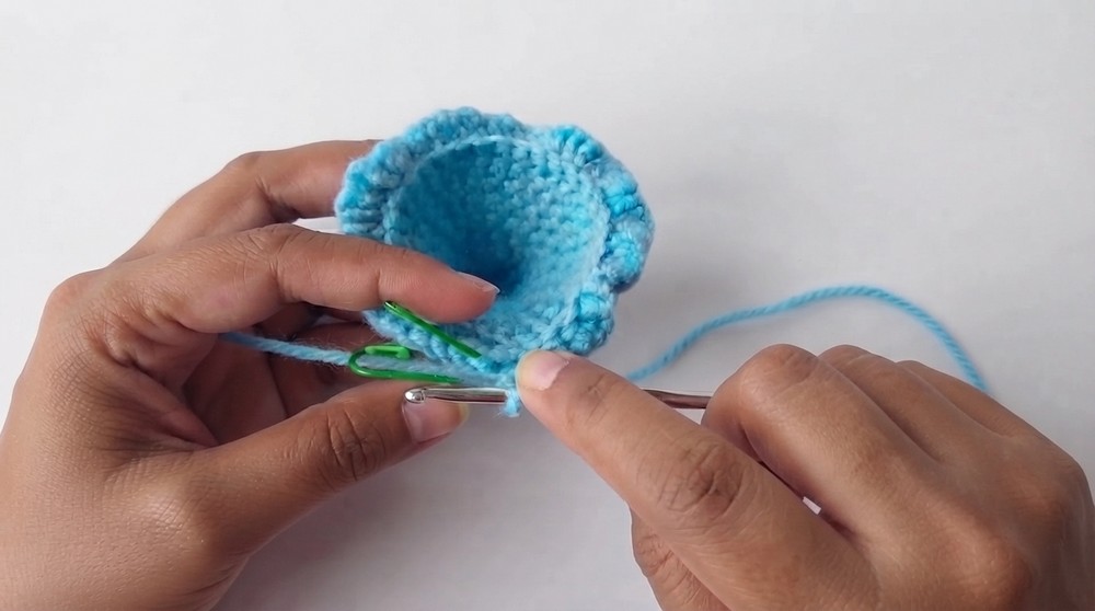 How to crochet Witch Hat - Written pattern inside description (5)