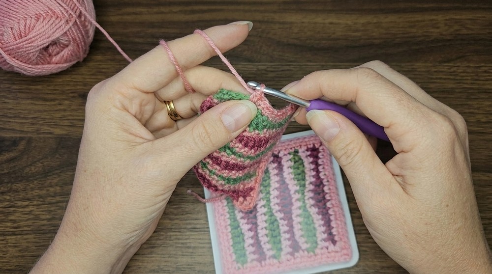 Simple Granny Square Crochet Pattern (6)